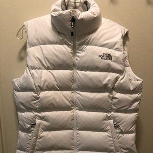 The North Face Women’s White Vest 700